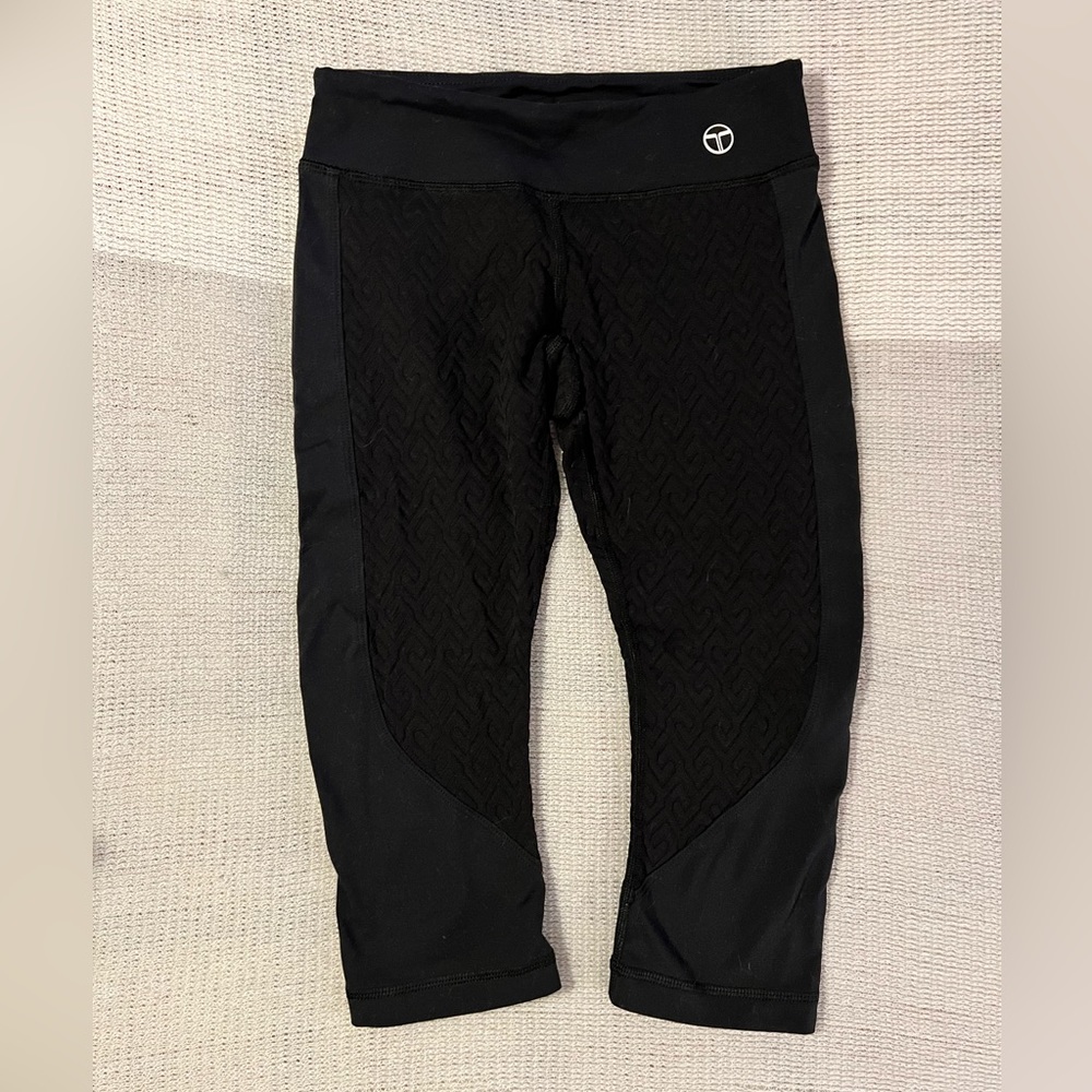 Trina Turk Capri Workout Leggings. Size XS